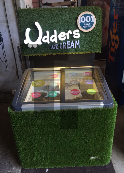 Udders Liebherr EFI 2153 Inclined Sliding Glass Freezer 3