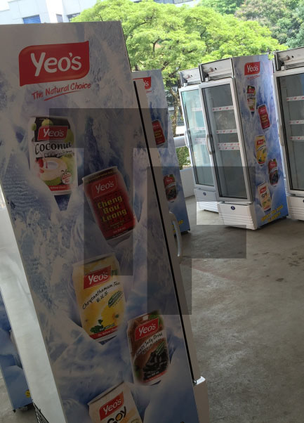 Yeos Coco Sanden Display Chiller