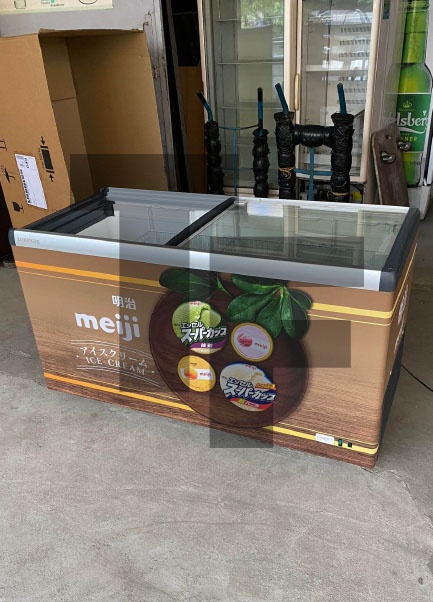 Meiji Liebherr EFE 3852 Display Freezers